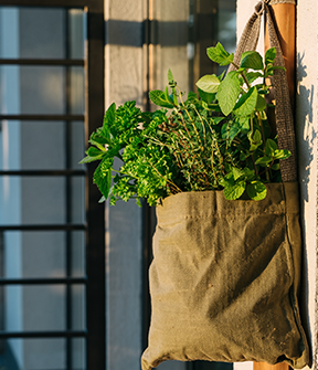 Hängekräutertasche aus Stoffresten