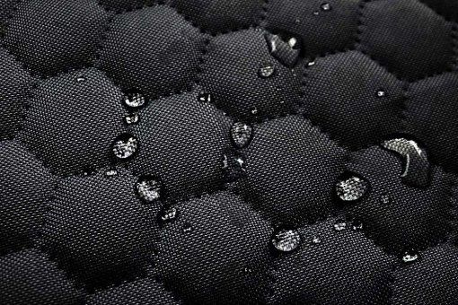 Polyesterstoff Waben-Stepp - reißfest und wasserabweisend - Schwarz 