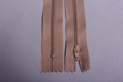 Kunststoff-Reißverschluss nicht teilbar - 30 cm Nuss